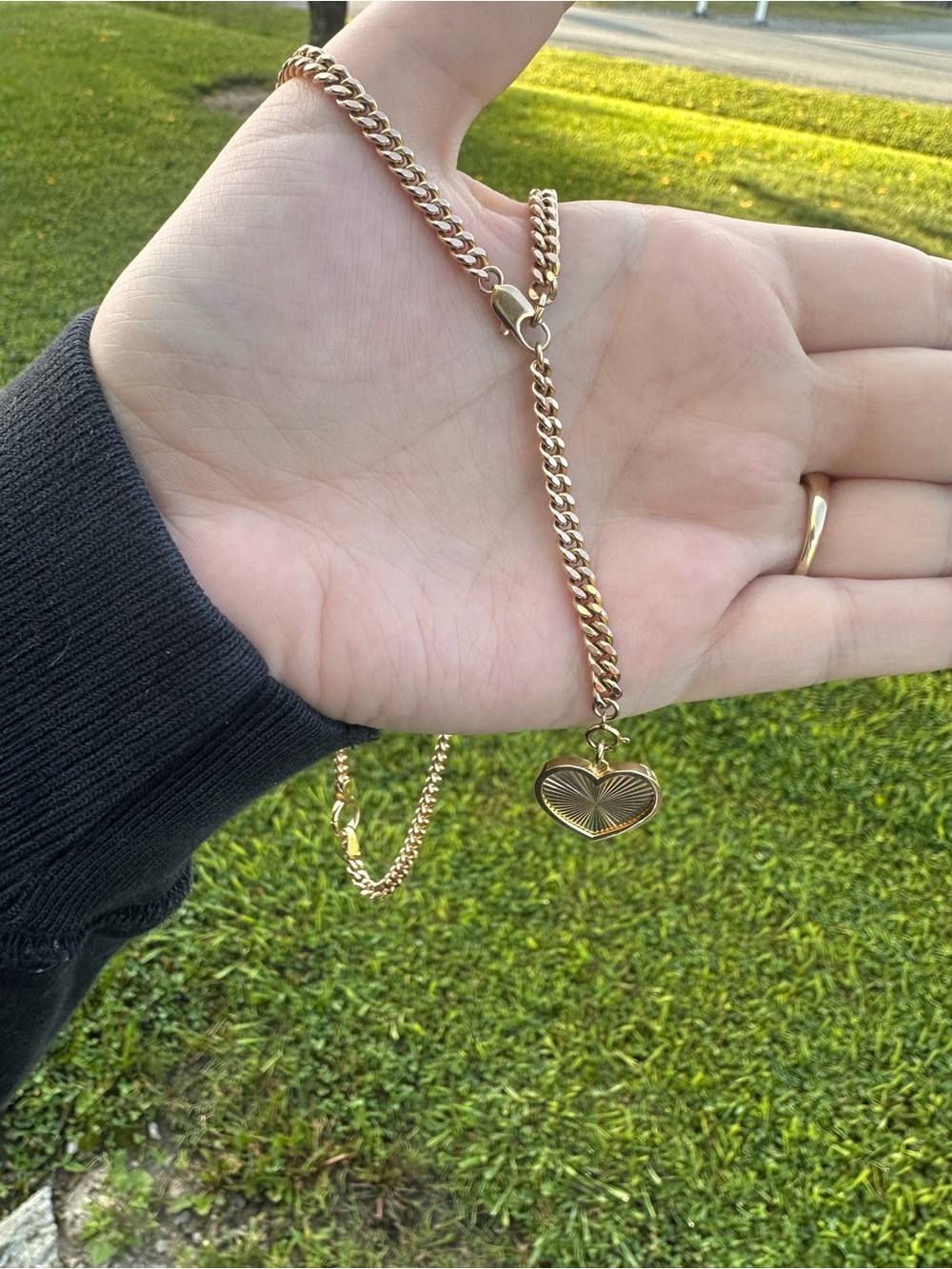 Solid yellow gold curb chain extender